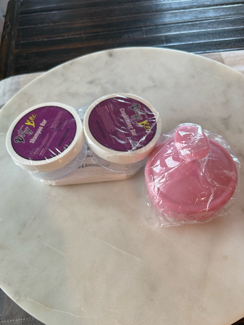 Dirty Bee Shampoo & Conditioner Bars w/Block & Scalp Scrubber NEW